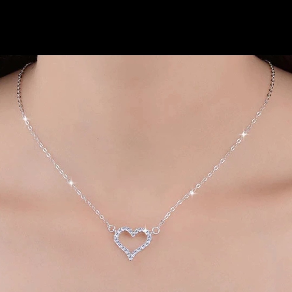 🌟 Silver 925 CZ Heart Necklace - Picture 3 of 5